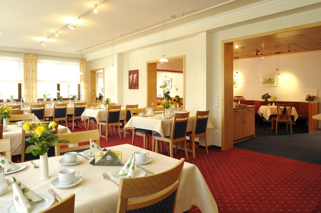 Hotel & Ferienappartements Edelweiss Willingen  Eksteriør bilde